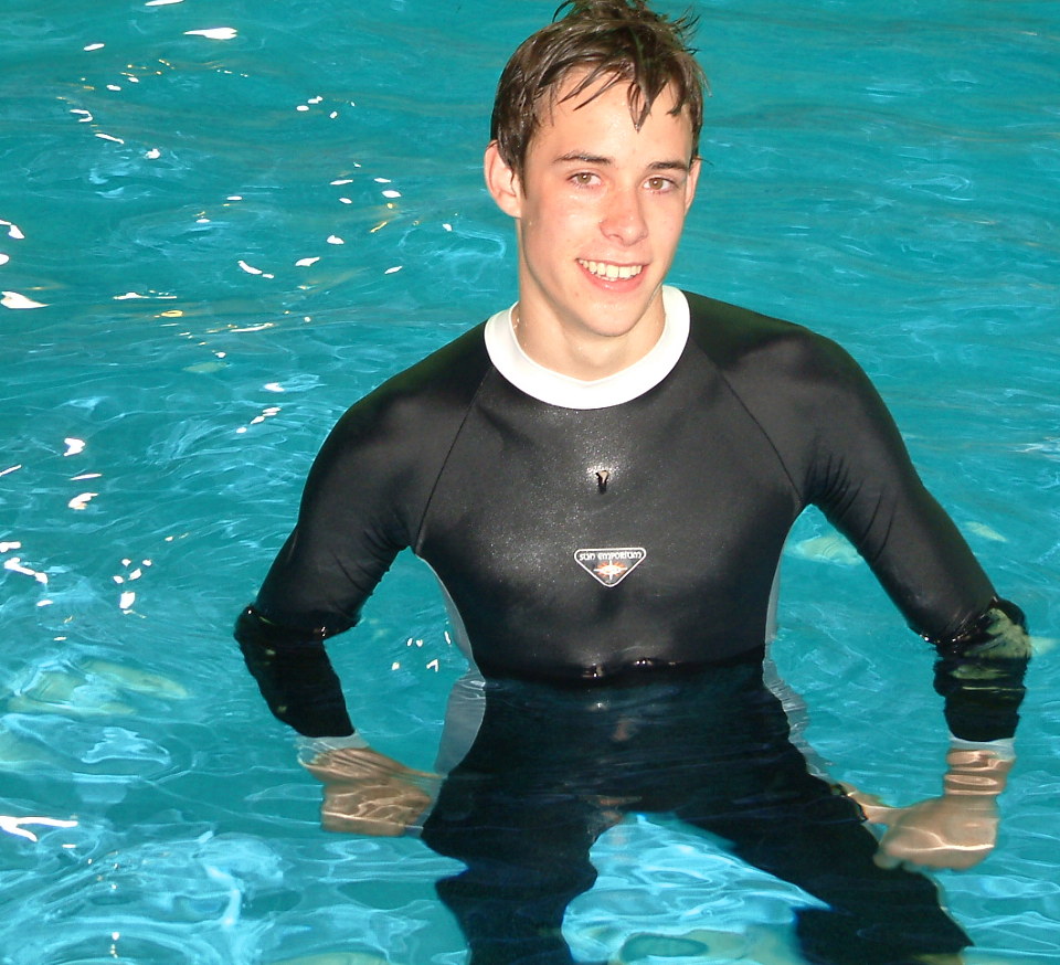 sun protection swim shirt test reviews